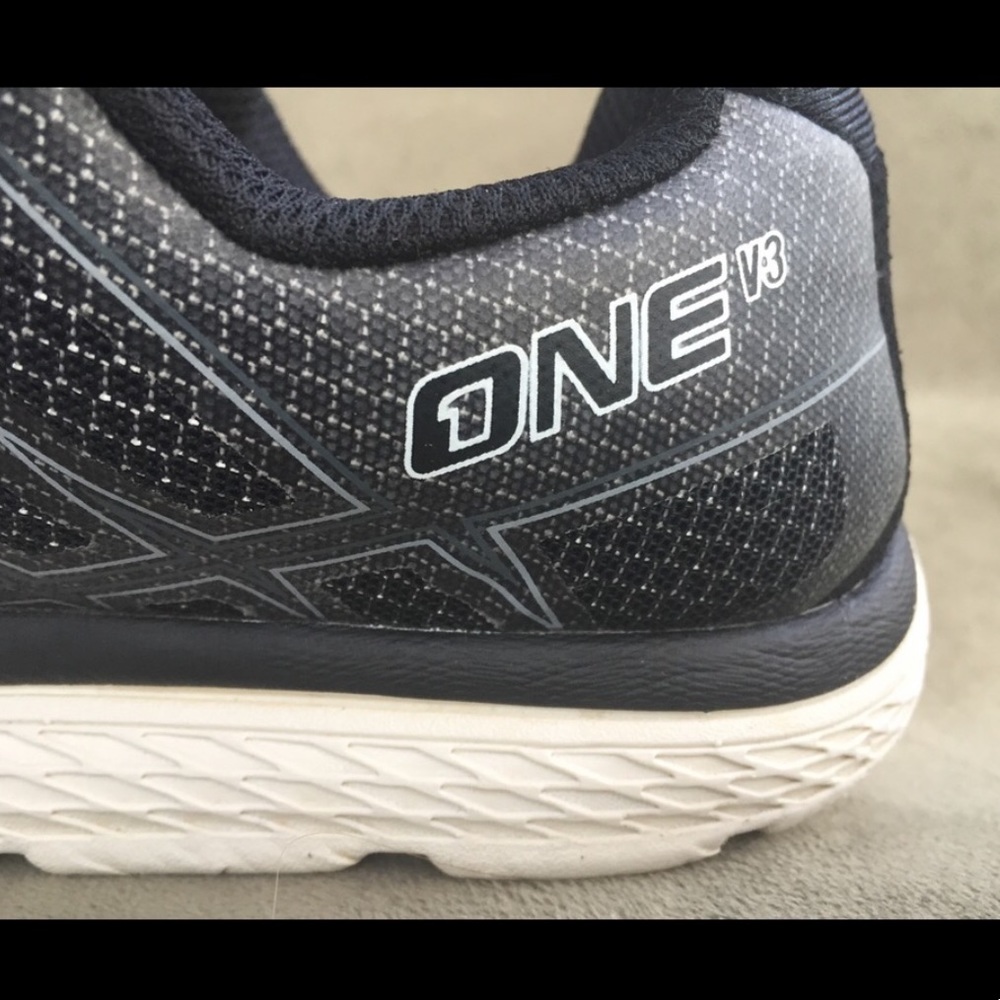 Altra One V3 - Picture 7 of 8